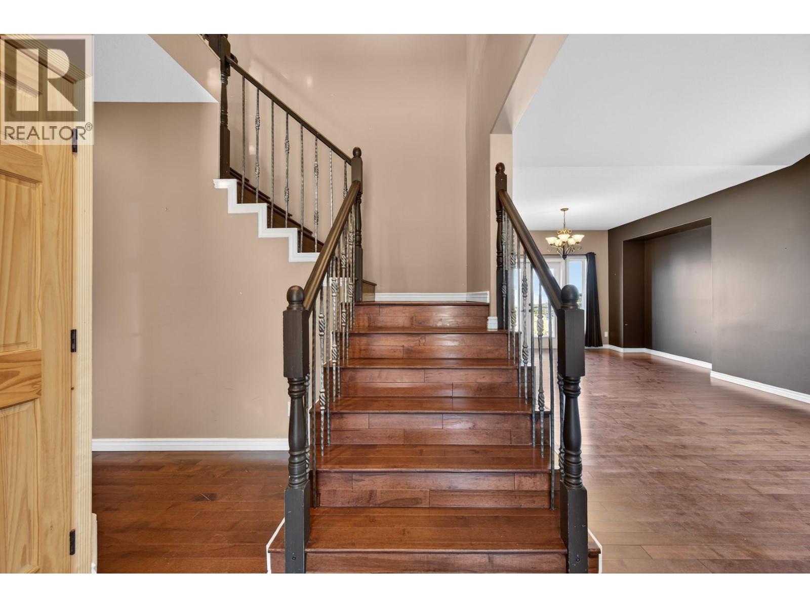 2620 TELFORD DRIVE - 25