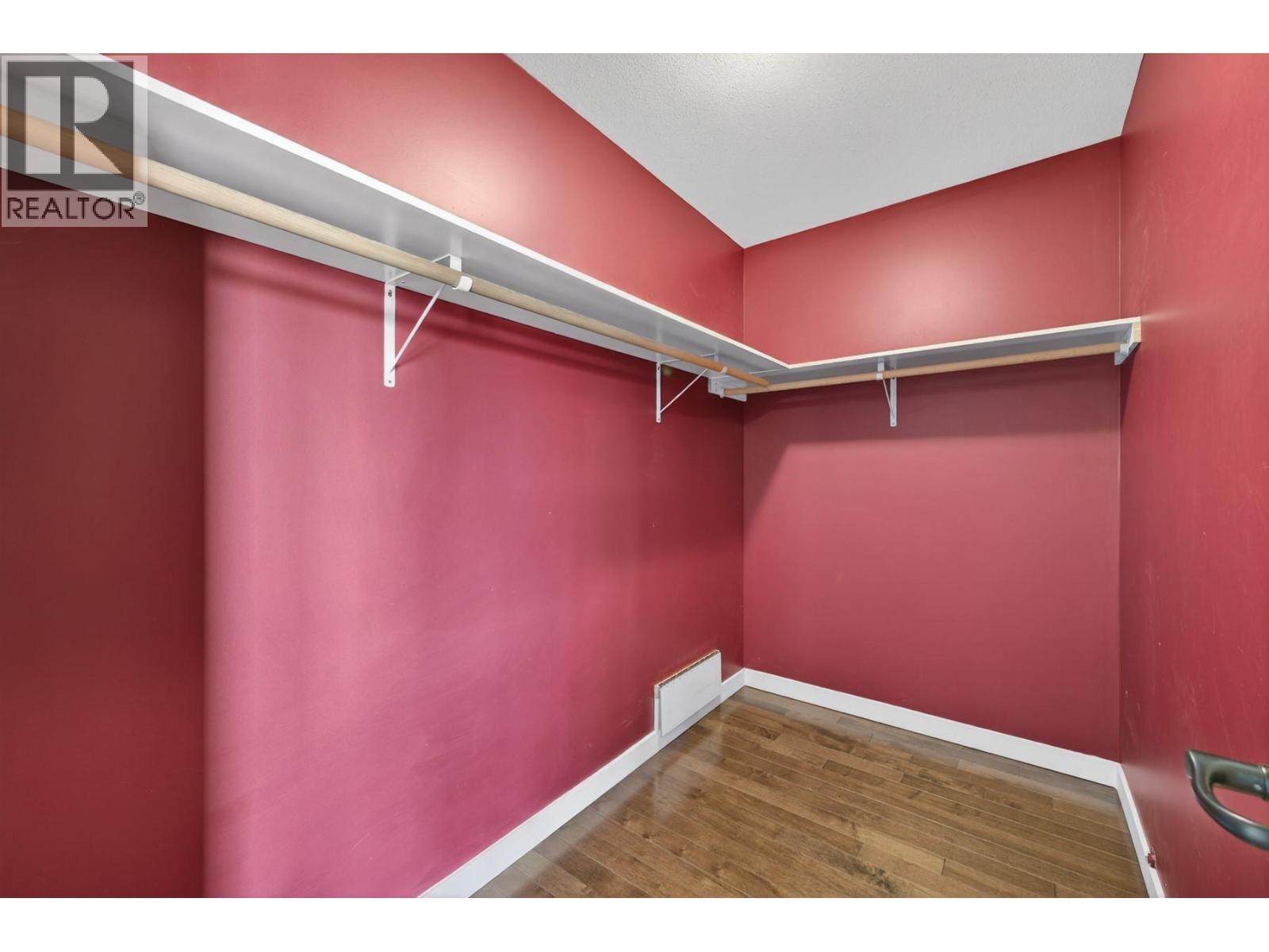 2620 Telford Drive - 41
