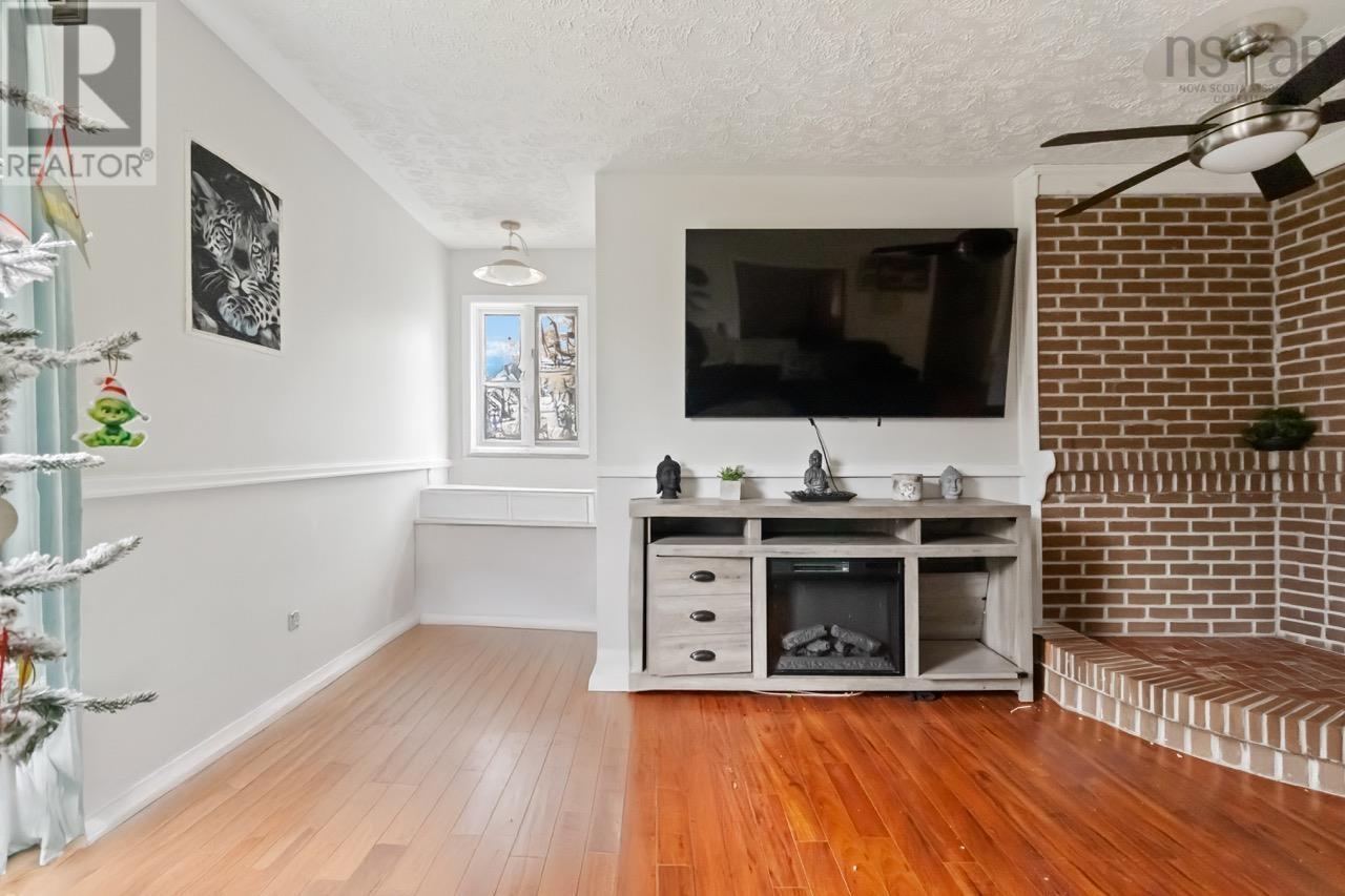 Property 37 of 40 of 3728 Prospect Road