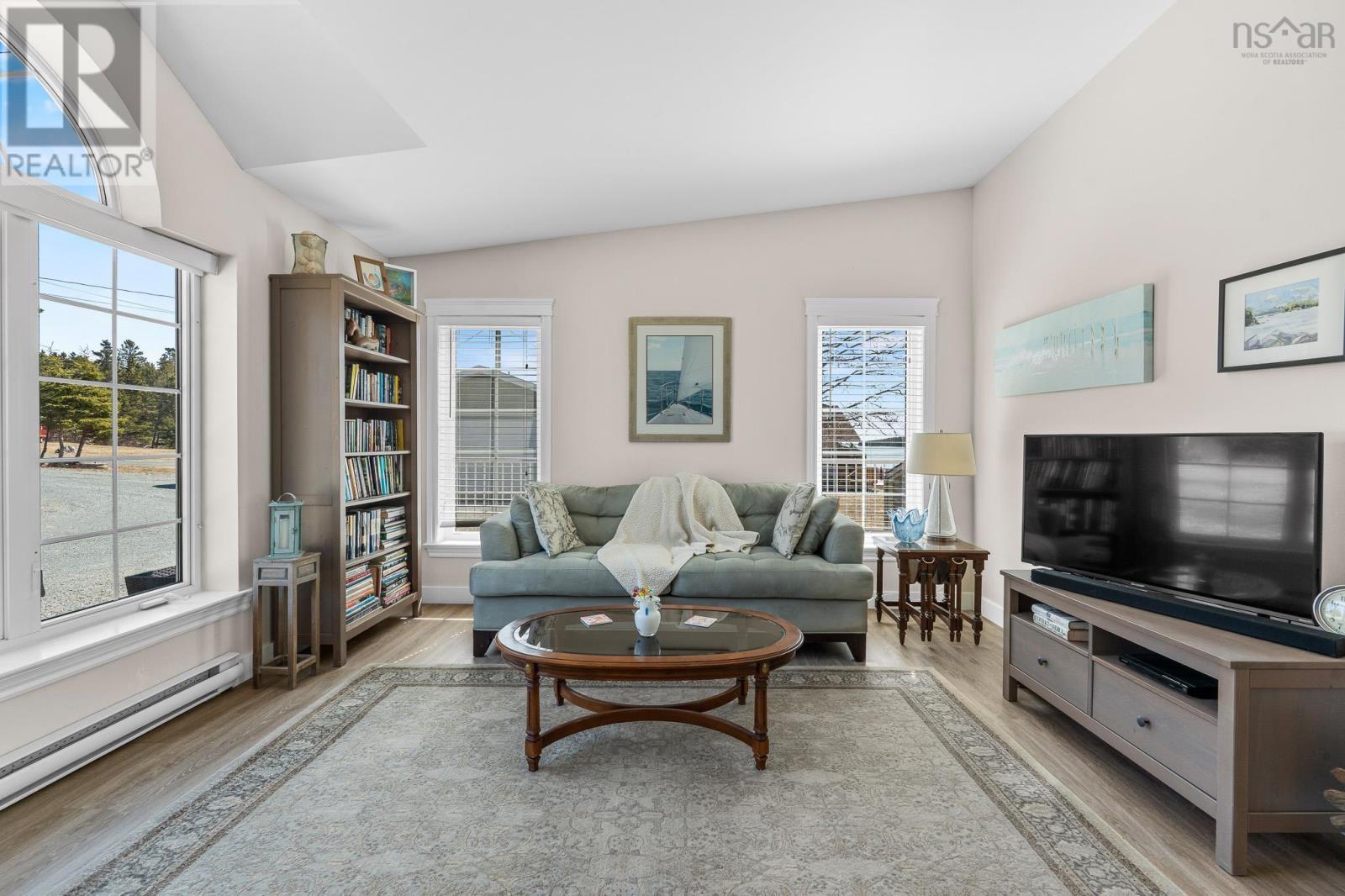 Property 9 of 49 of 28 Morgans Landing