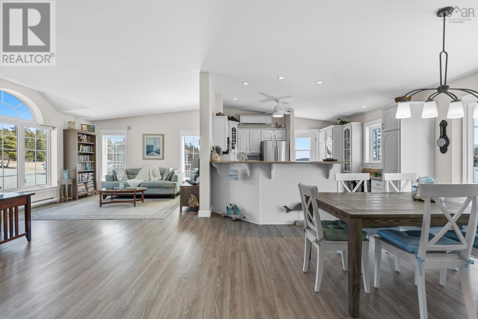 Property 17 of 49 of 28 Morgans Landing