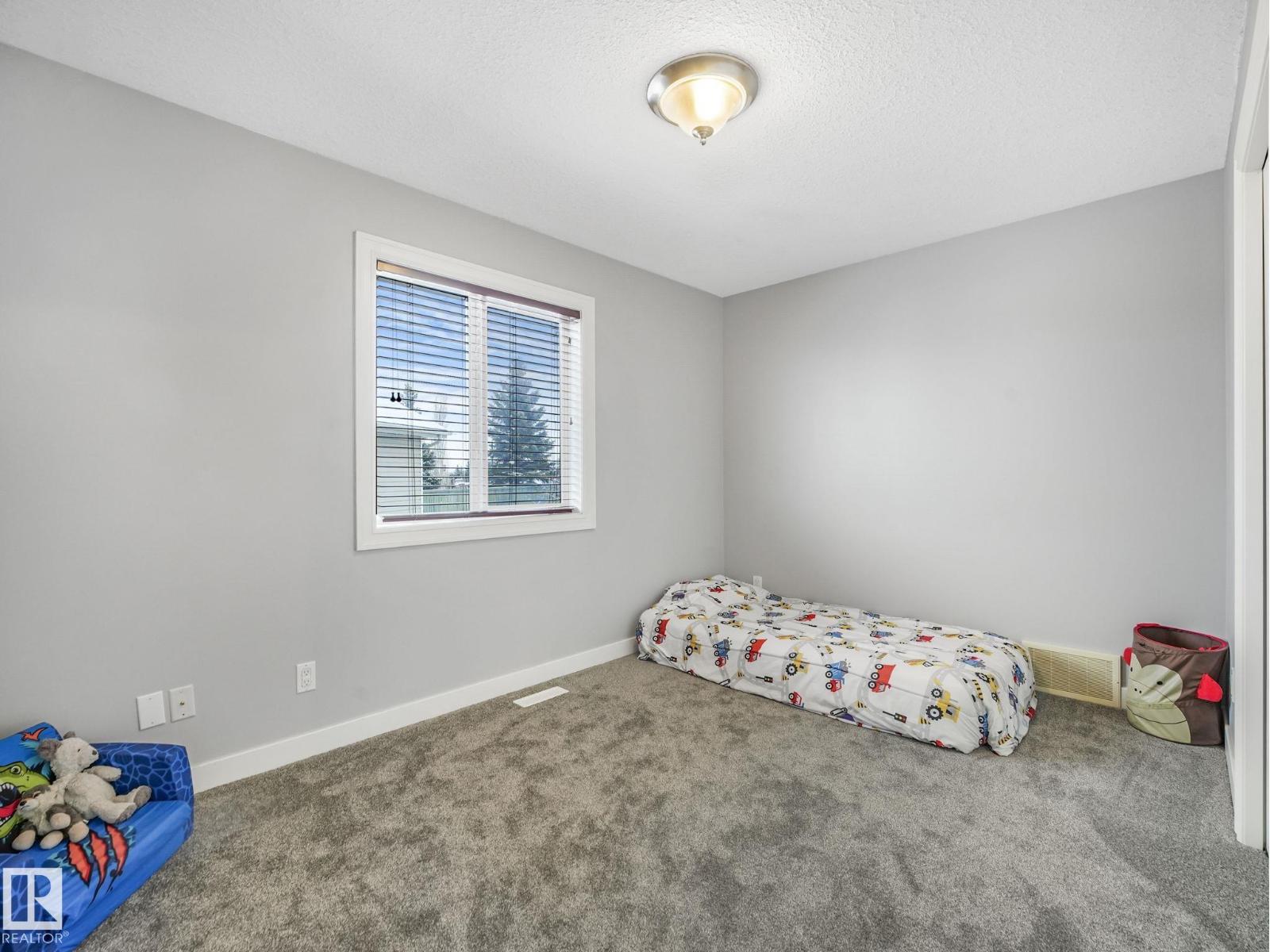 81 VAUGHN AV, Spruce Grove