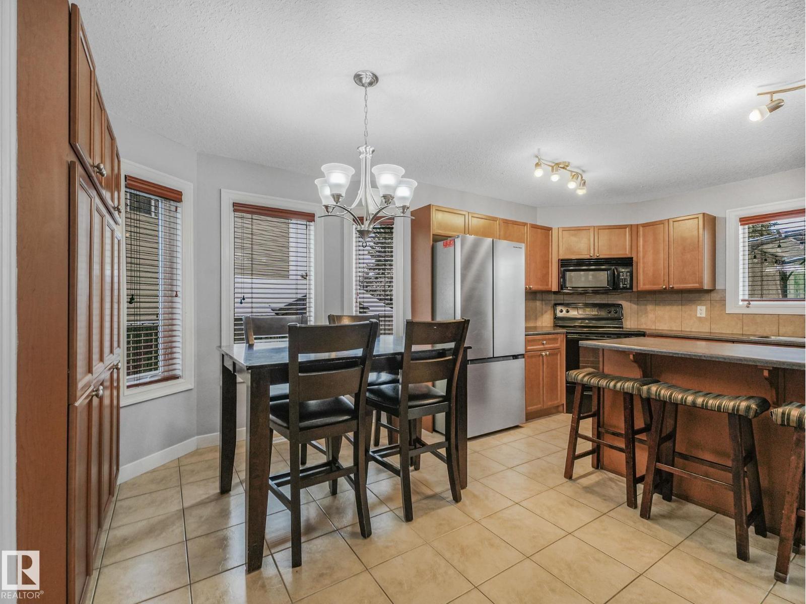 81 VAUGHN AV, Spruce Grove