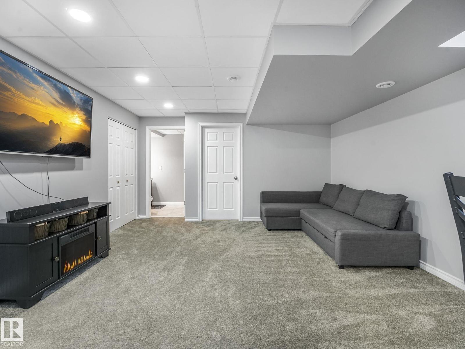 81 VAUGHN AV, Spruce Grove