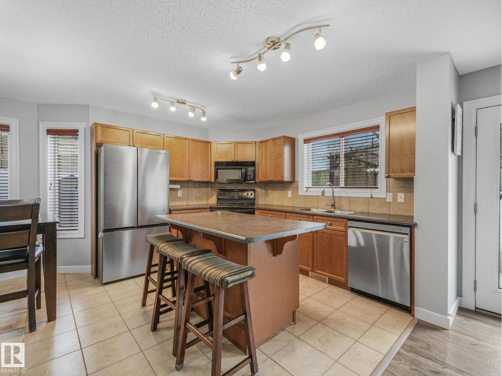 81 VAUGHN AV, Spruce Grove