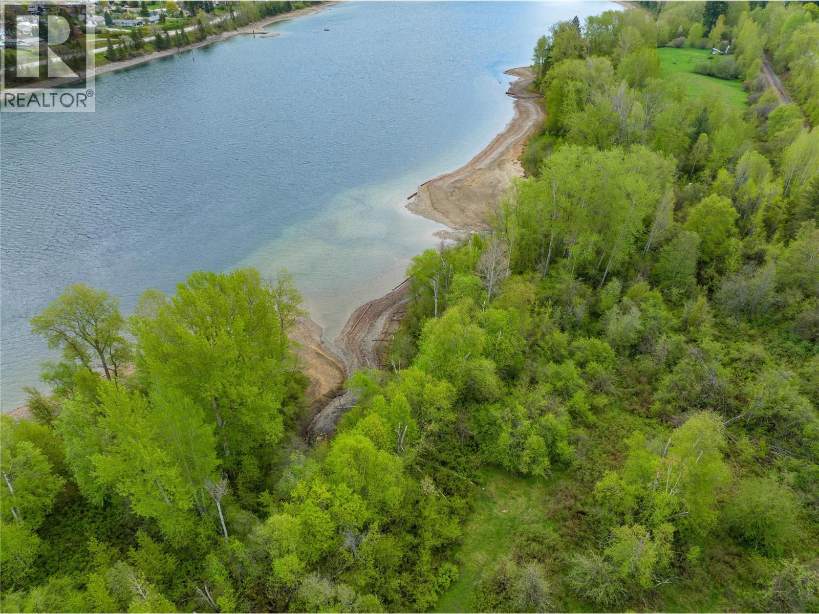  1601 ARROW LAKES Drive, Castlegar