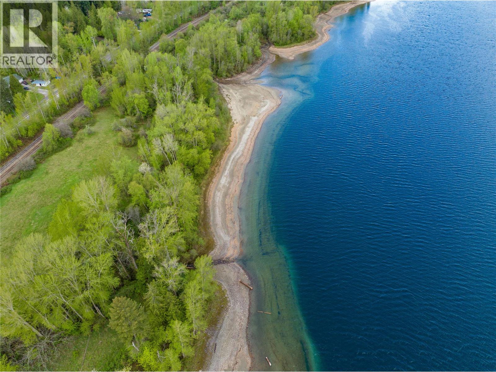  1601 ARROW LAKES Drive, Castlegar