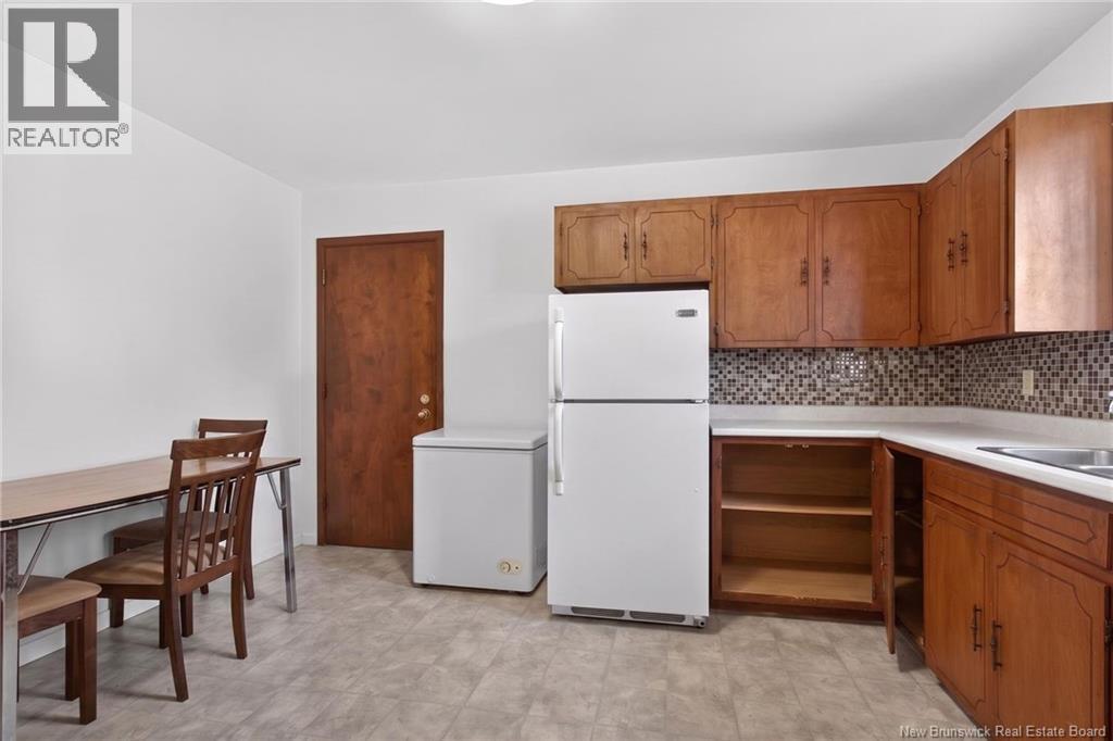 61 DRUMMOND STREET - 25