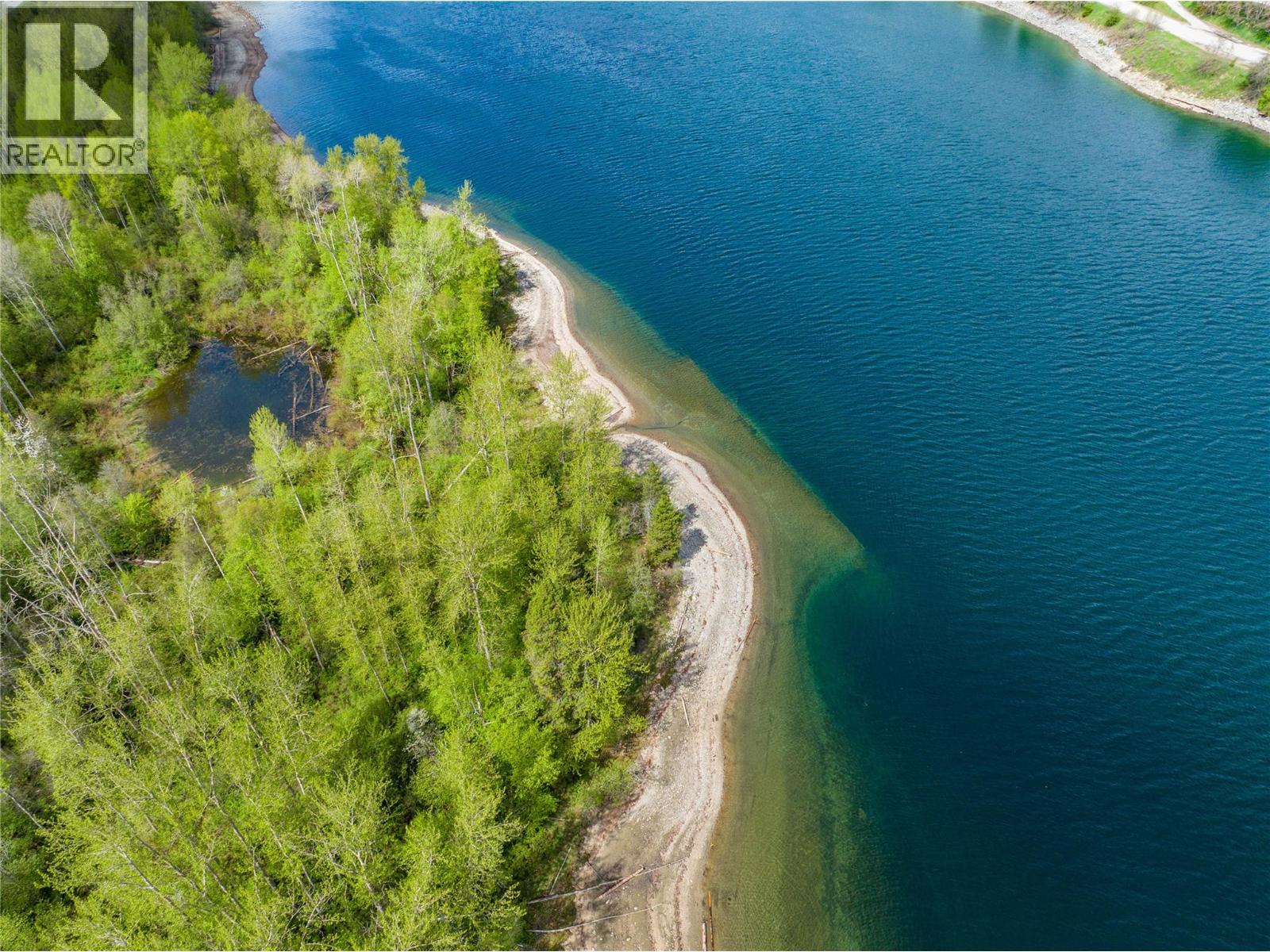  1601 ARROW LAKES Drive, Castlegar