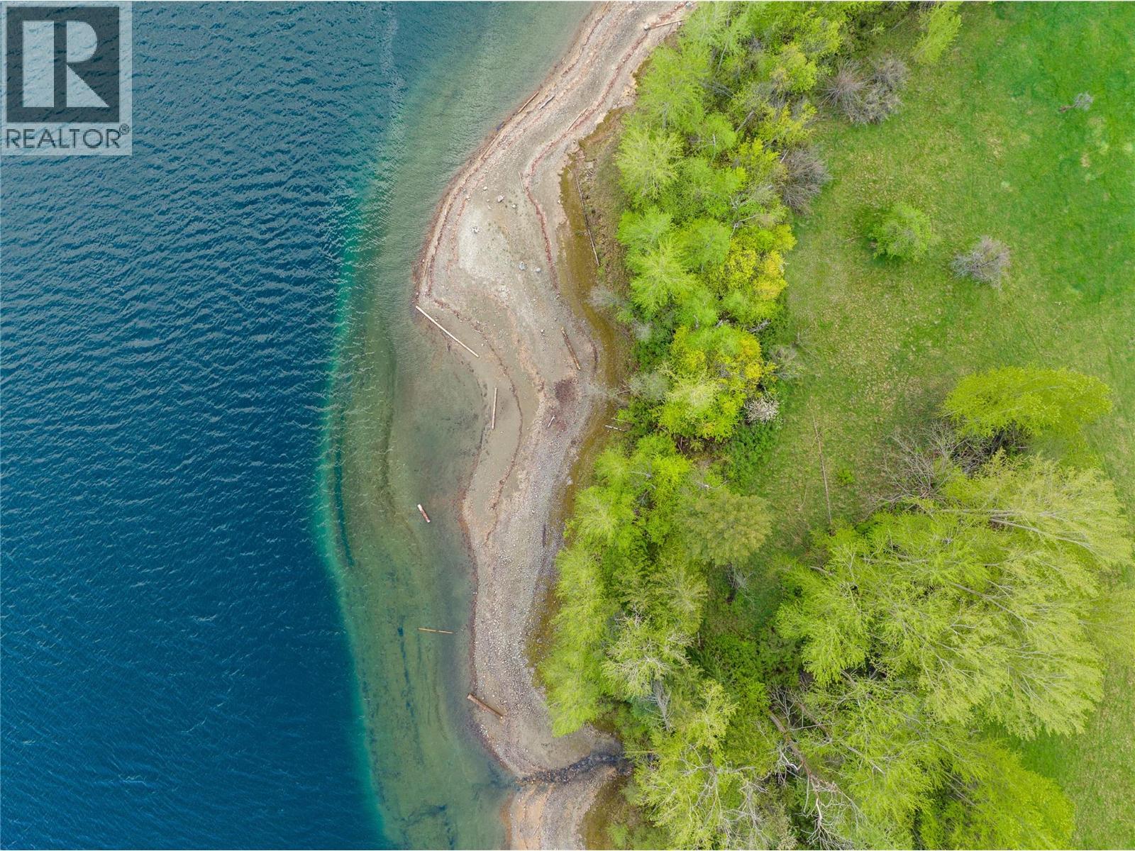  1601 ARROW LAKES Drive, Castlegar