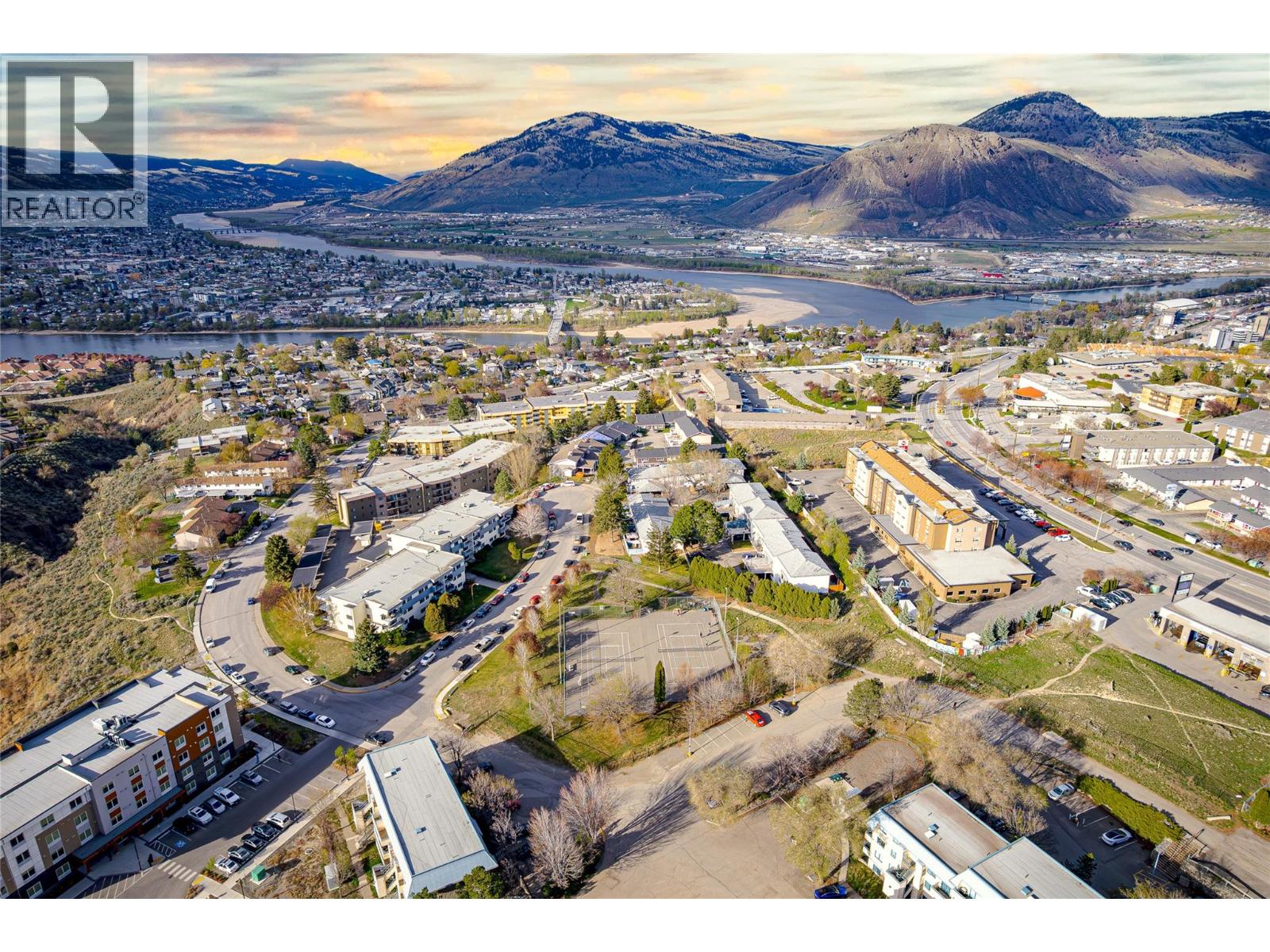 #80 665 MCBETH PLACE - 37