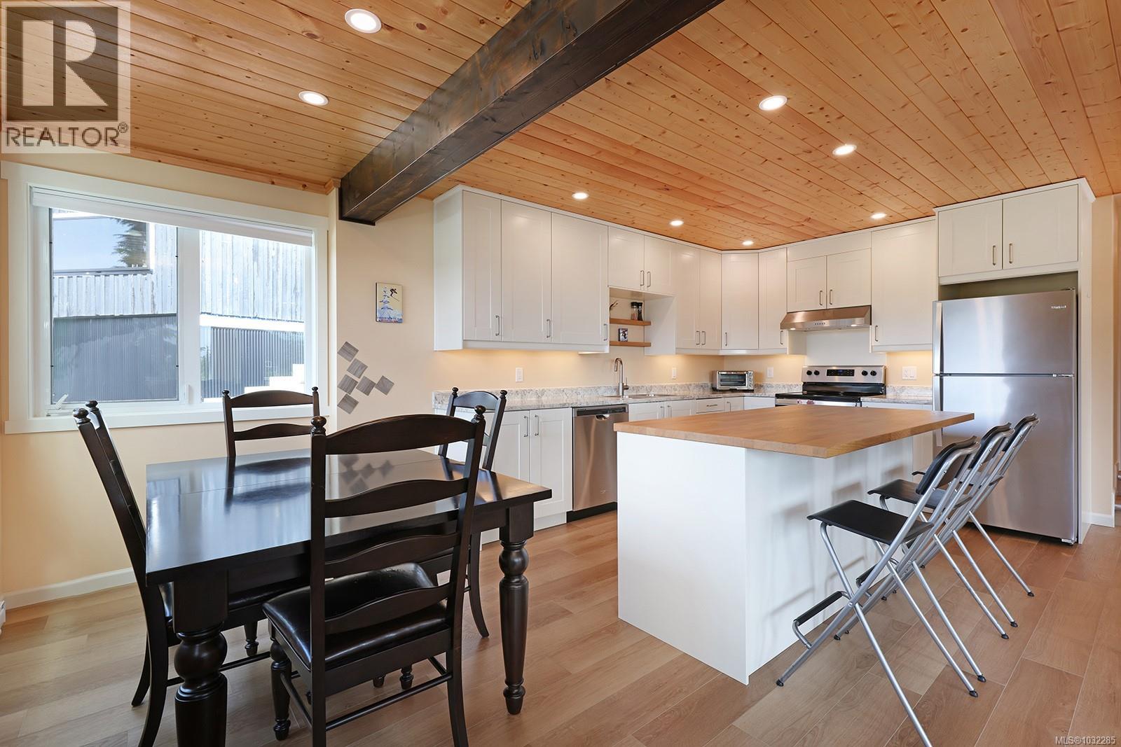 785 Jutland Terr, Courtenay