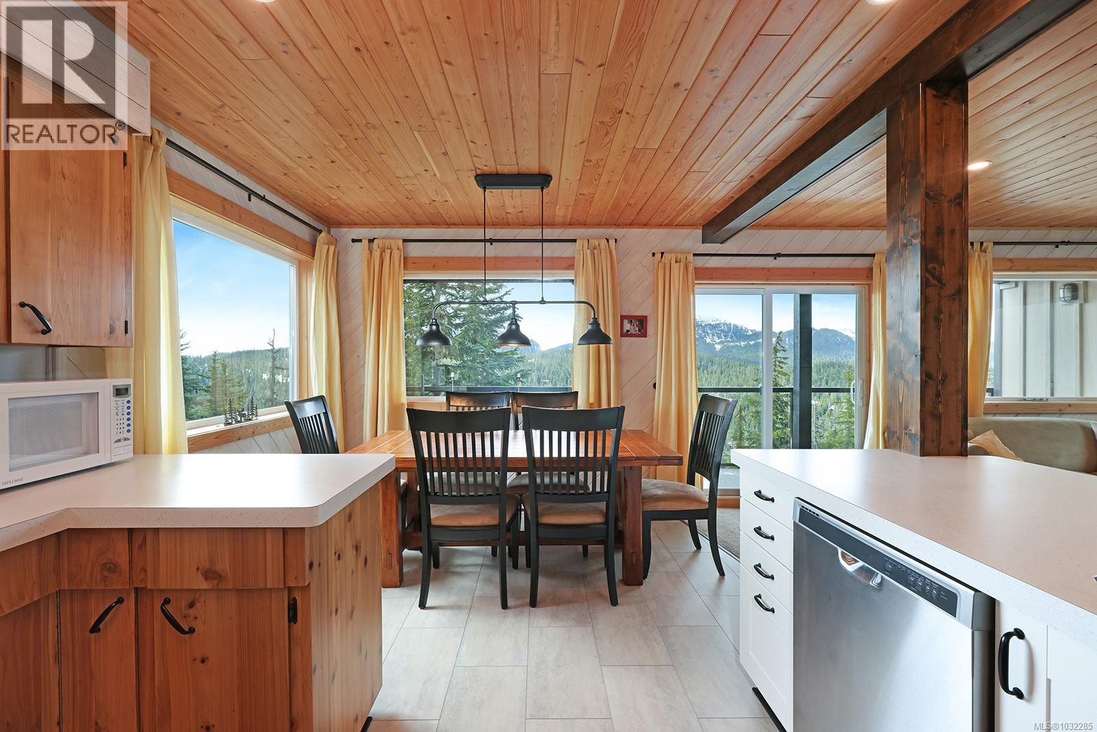 785 Jutland Terr, Courtenay