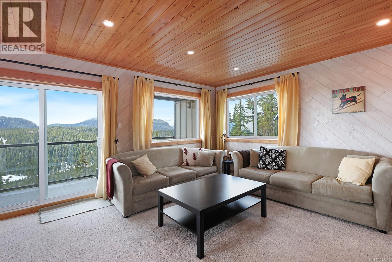 785 Jutland Terr, Courtenay