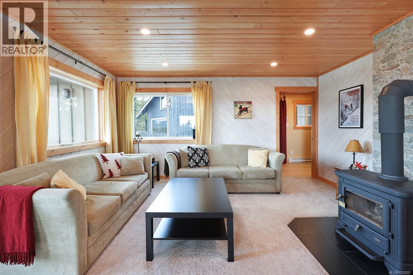 785 Jutland Terr, Courtenay