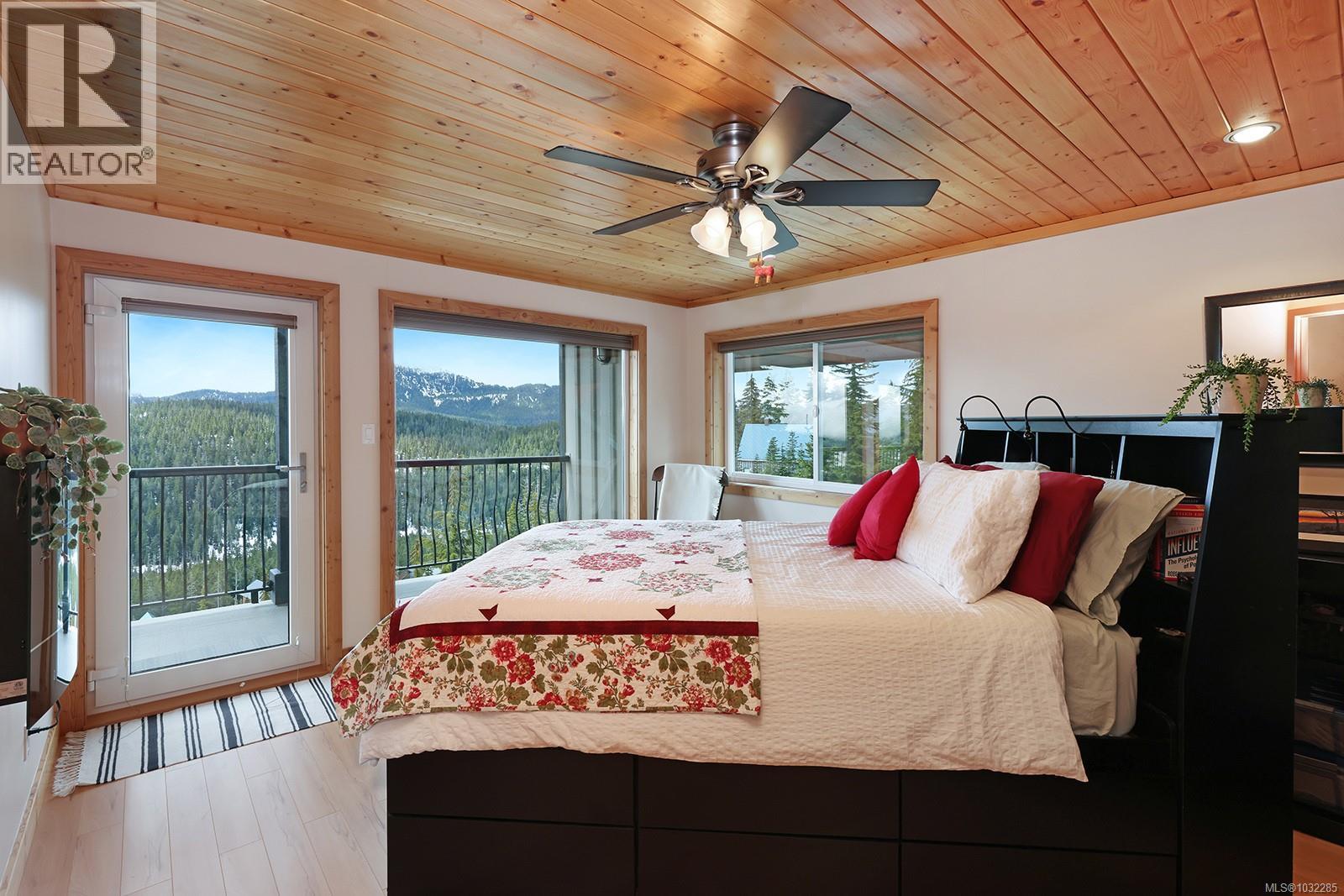 785 Jutland Terr, Courtenay