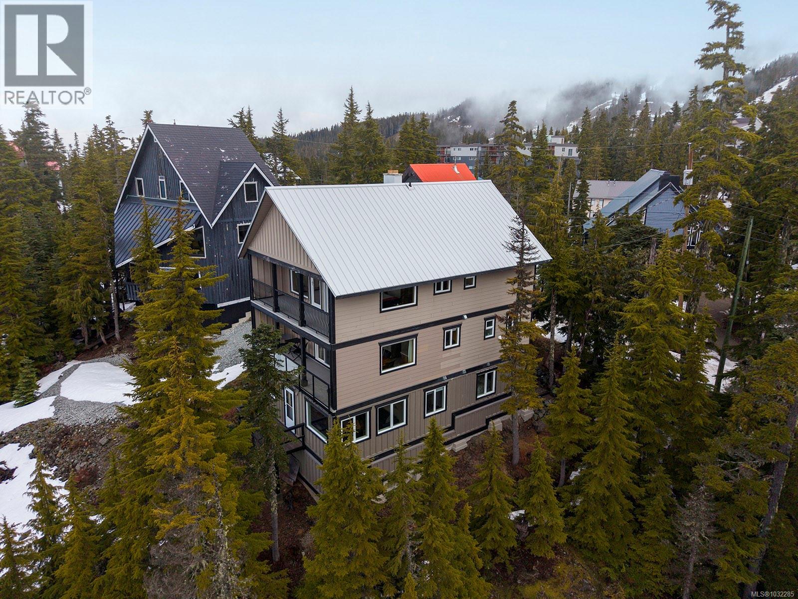 785 Jutland Terr, Courtenay