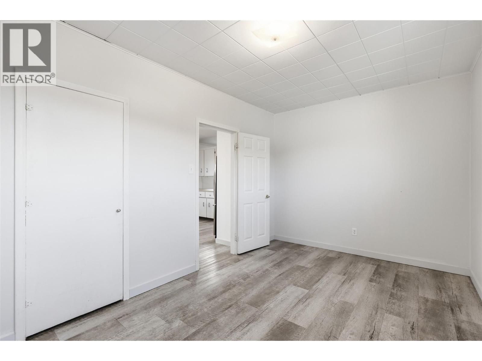 1144 SHERBROOKE AVENUE - 18