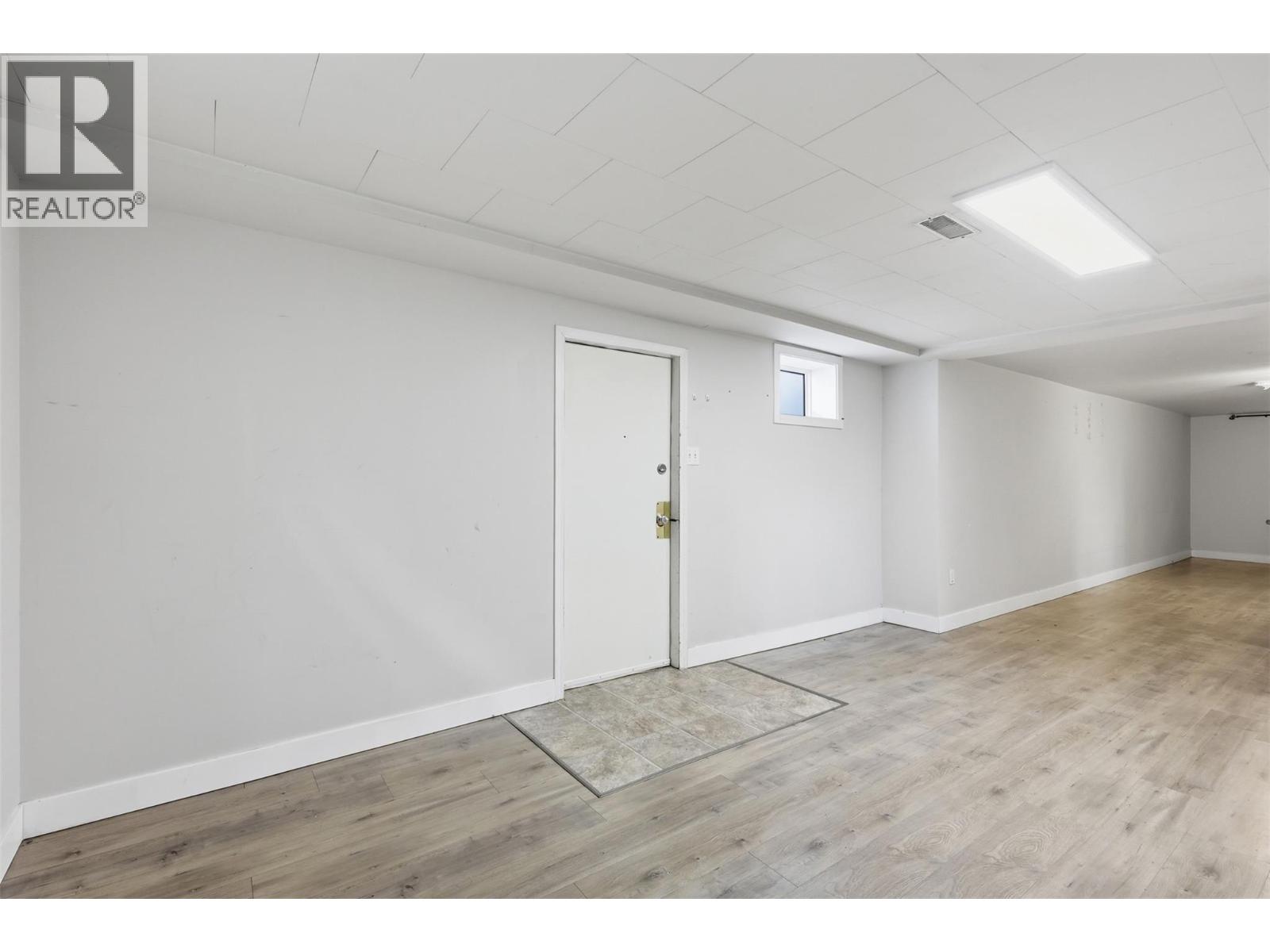 1144 SHERBROOKE AVENUE - 24