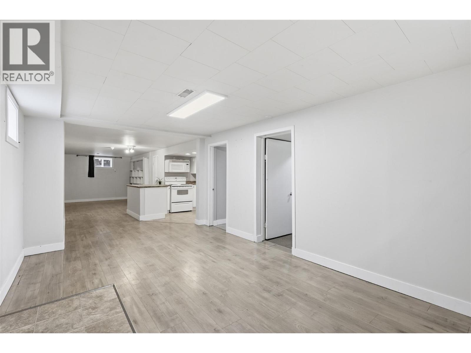 1144 SHERBROOKE AVENUE - 25