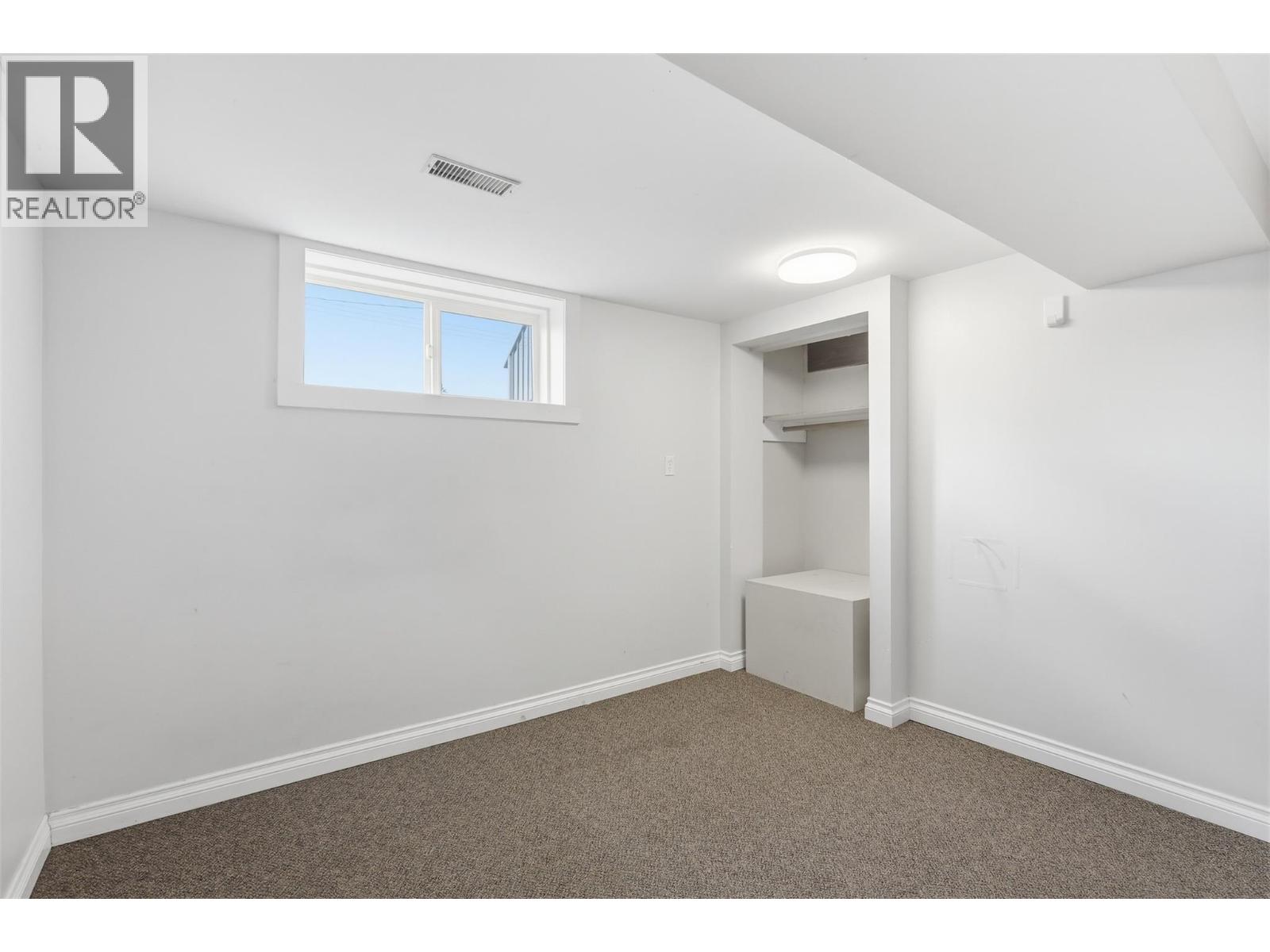 1144 SHERBROOKE AVENUE - 38