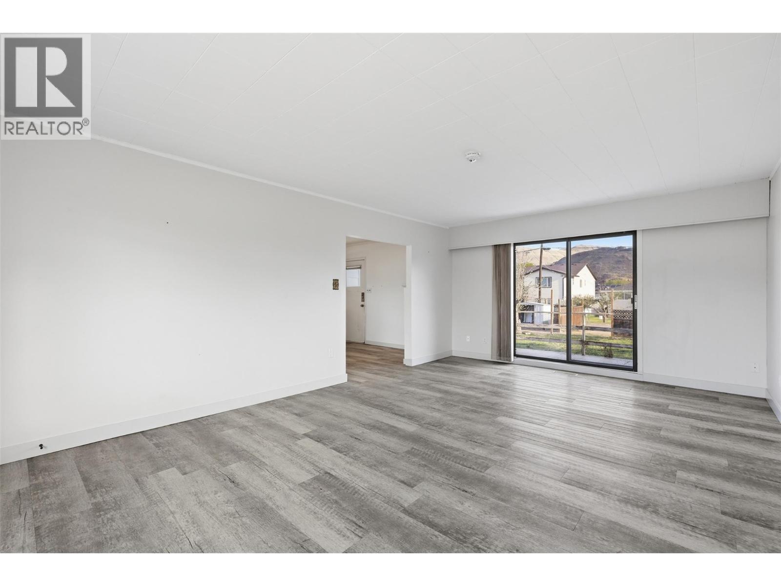 1144 SHERBROOKE AVENUE - 7