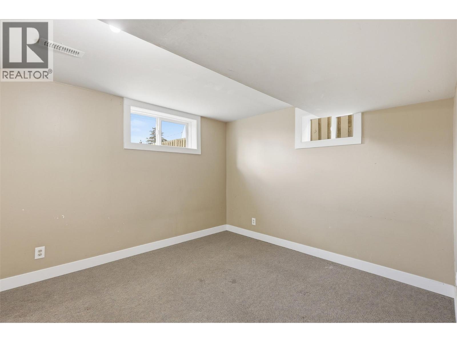 1144 SHERBROOKE AVENUE - 33