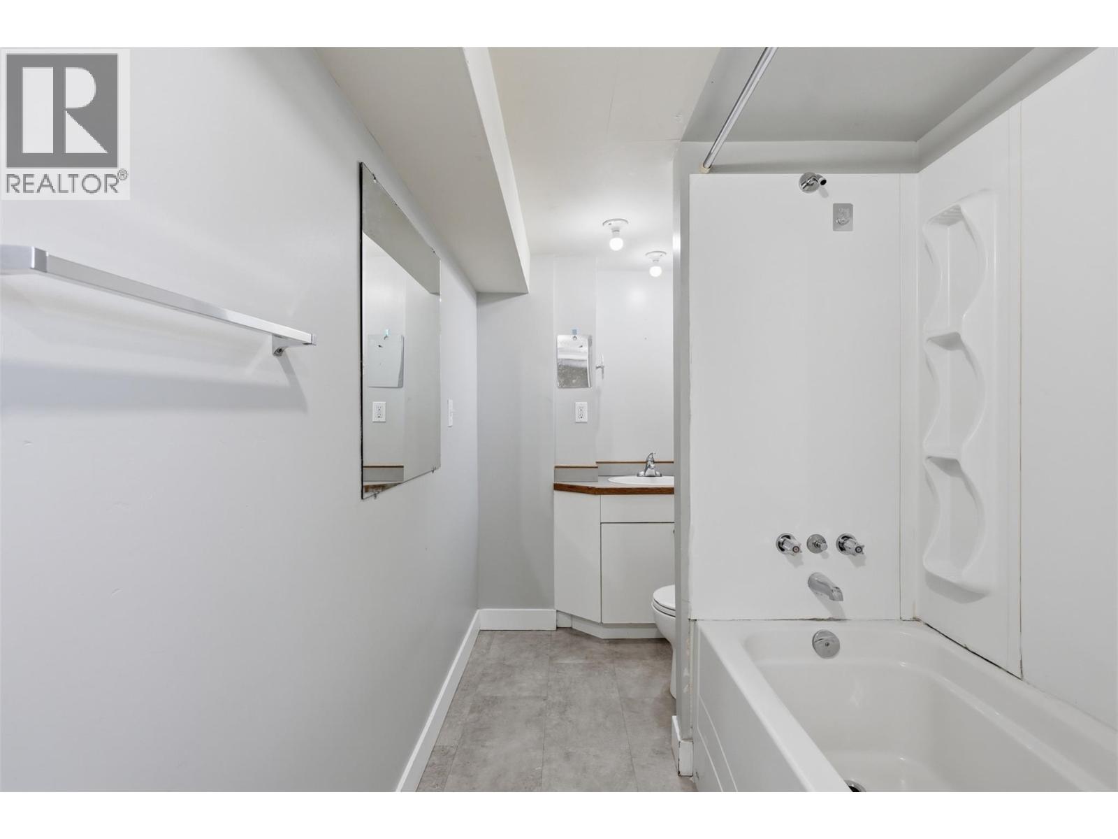 1144 SHERBROOKE AVENUE - 36