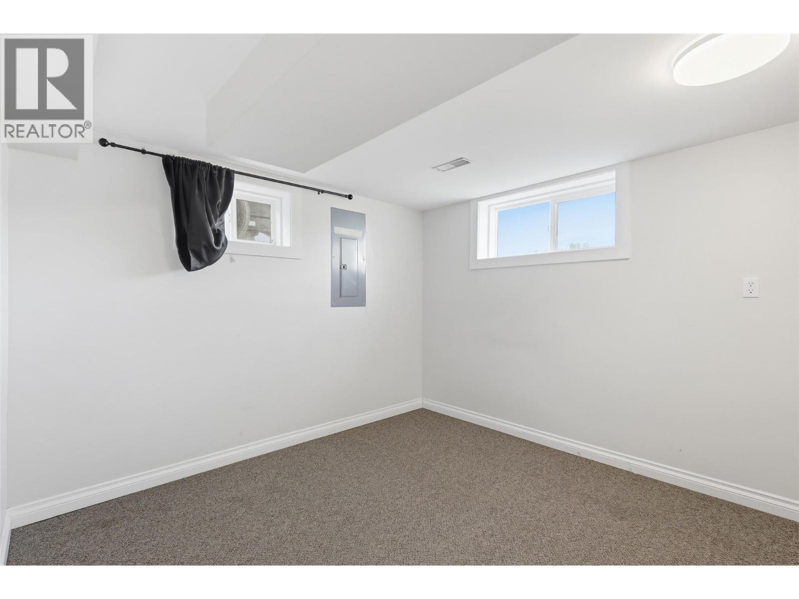 1144 SHERBROOKE AVENUE - 37