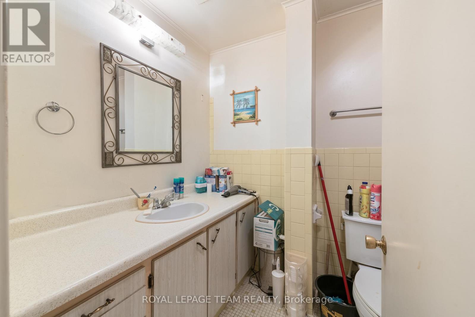 213 DESROSIERS STREET - 20