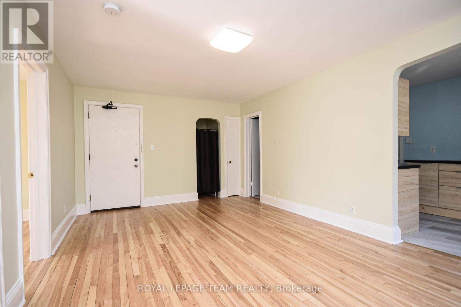 213 DESROSIERS STREET - 22