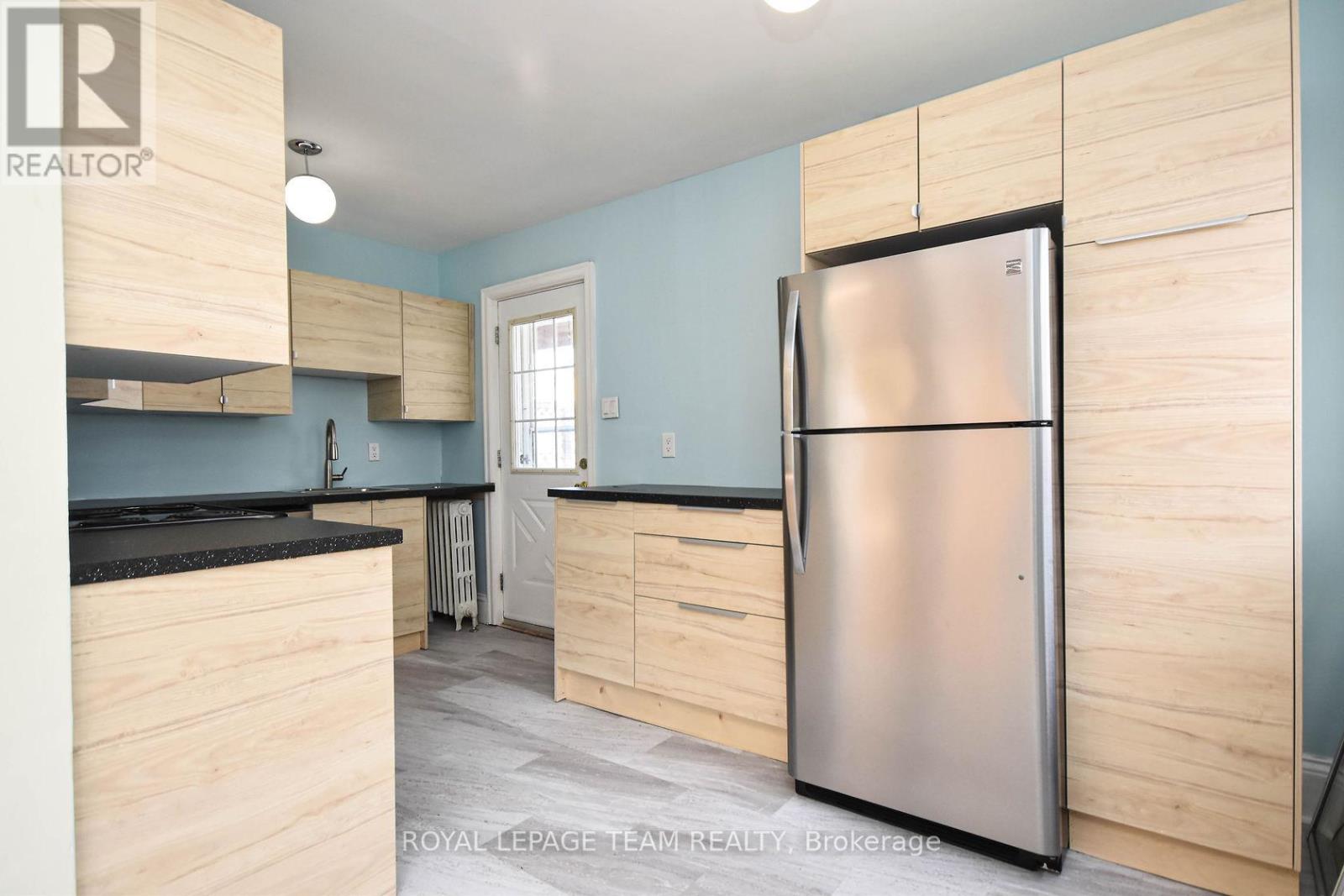 213 DESROSIERS STREET - 24