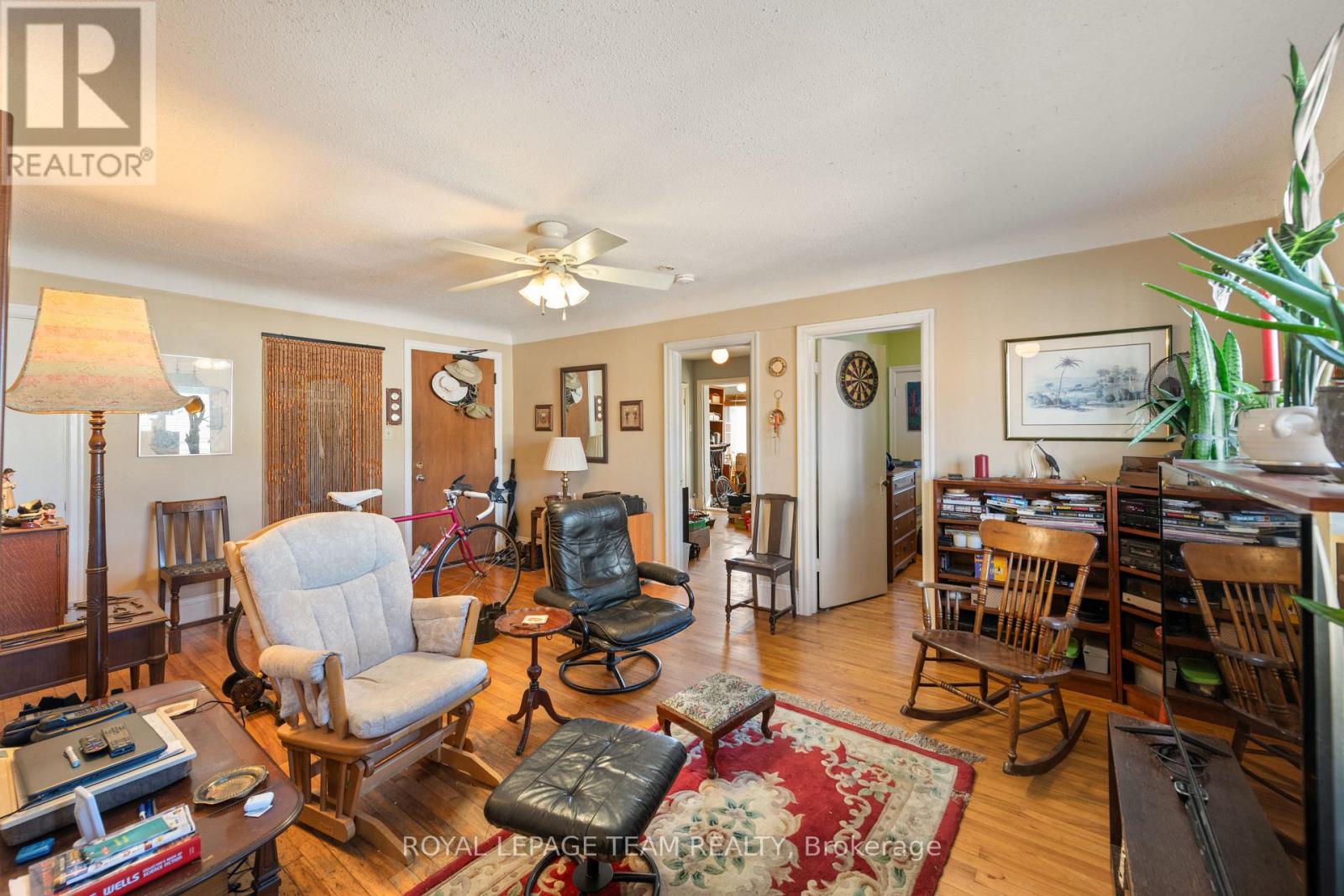 213 DESROSIERS STREET - 29