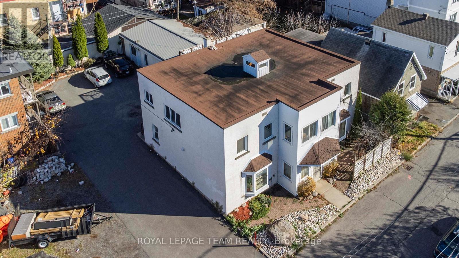 213 DESROSIERS STREET - 3