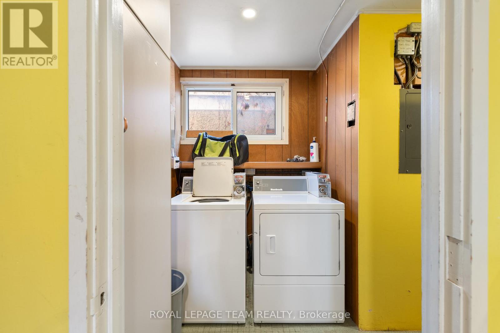 213 DESROSIERS STREET - 40