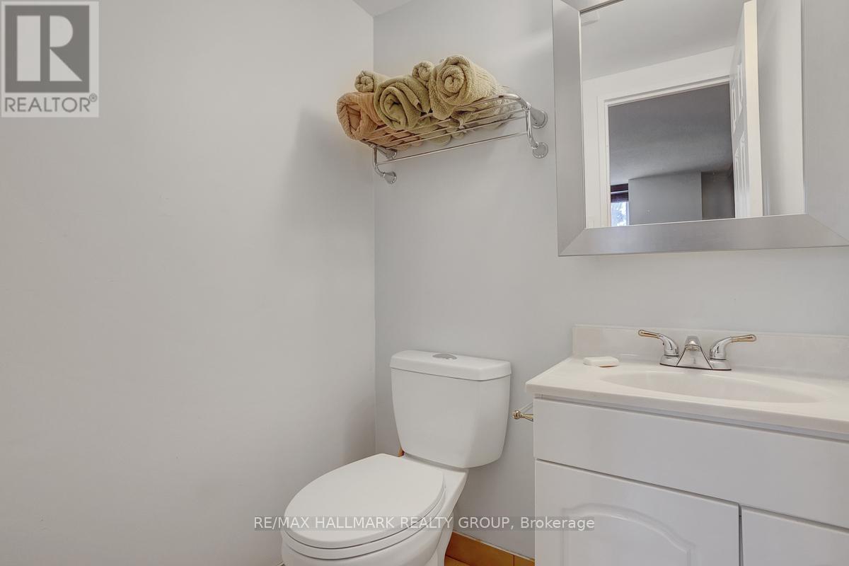 210 - 2000 JASMINE CRESCENT — photo 19