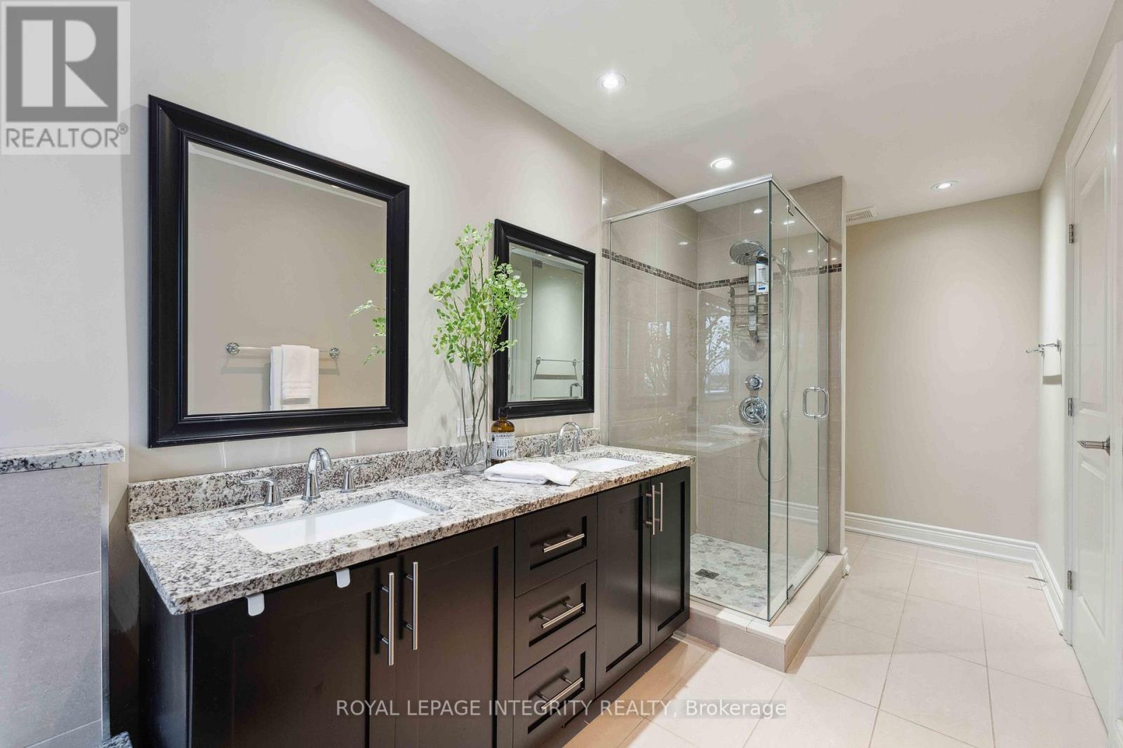 612 BESSERER STREET — photo 20