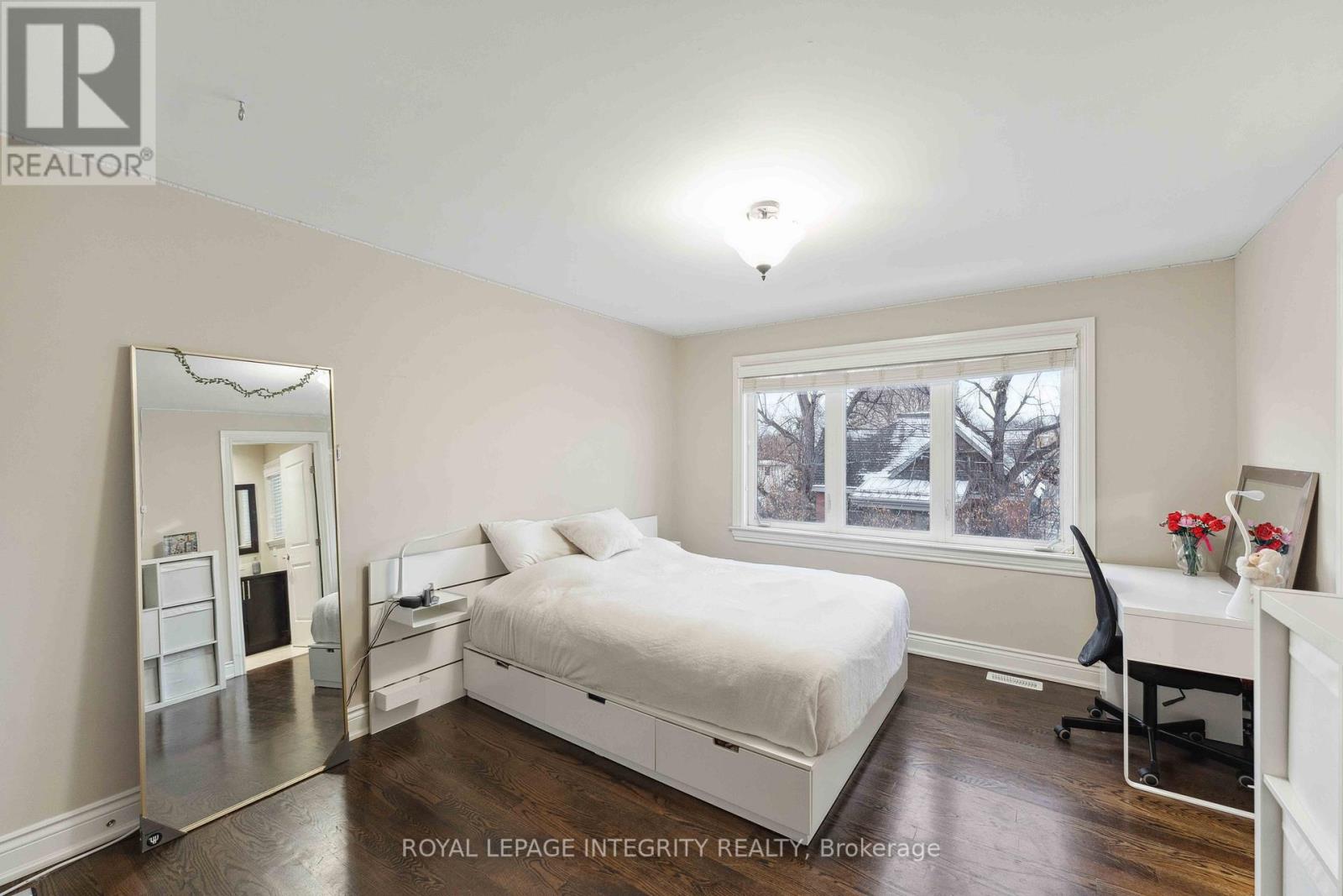 612 BESSERER STREET - 23