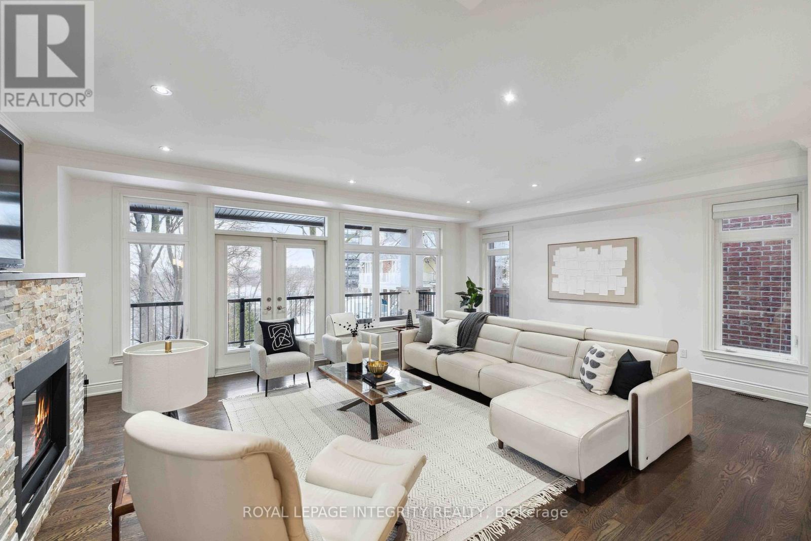 612 BESSERER STREET - 3