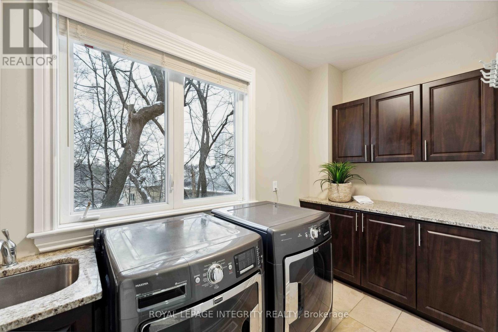 612 BESSERER STREET — photo 32