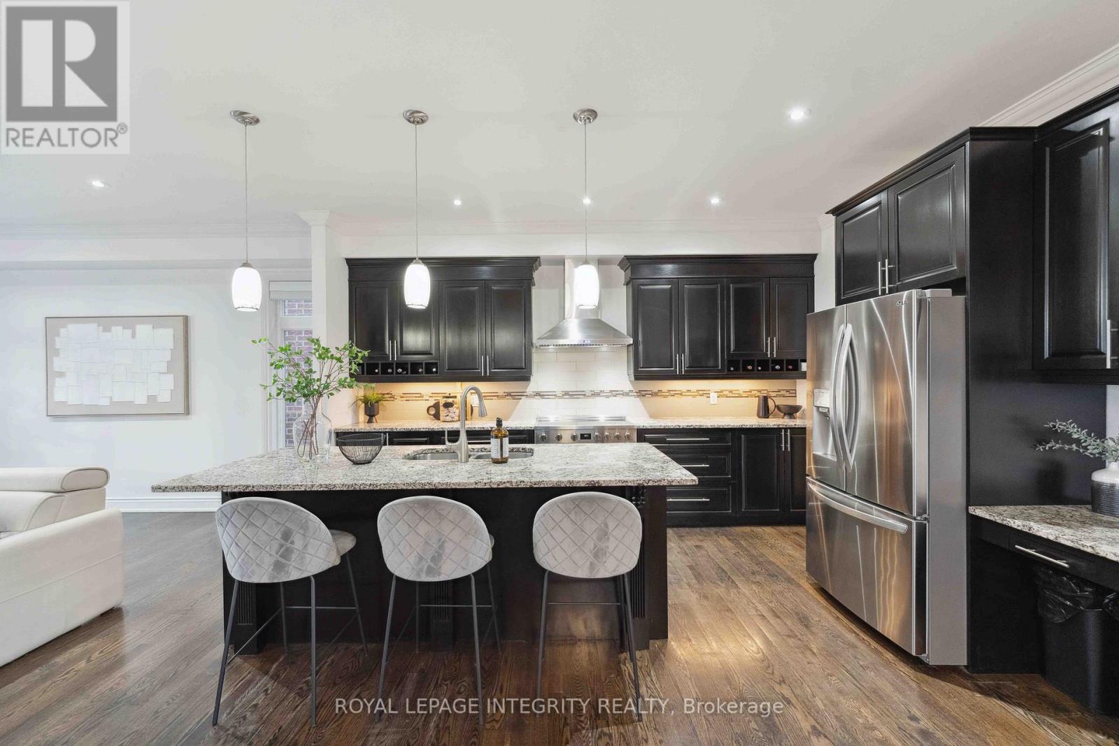 612 BESSERER STREET — photo 6