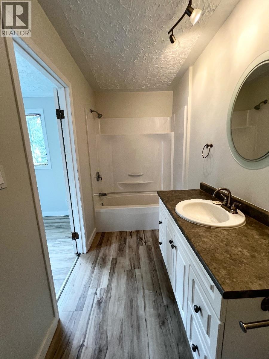 1318 PINE Street, Telkwa