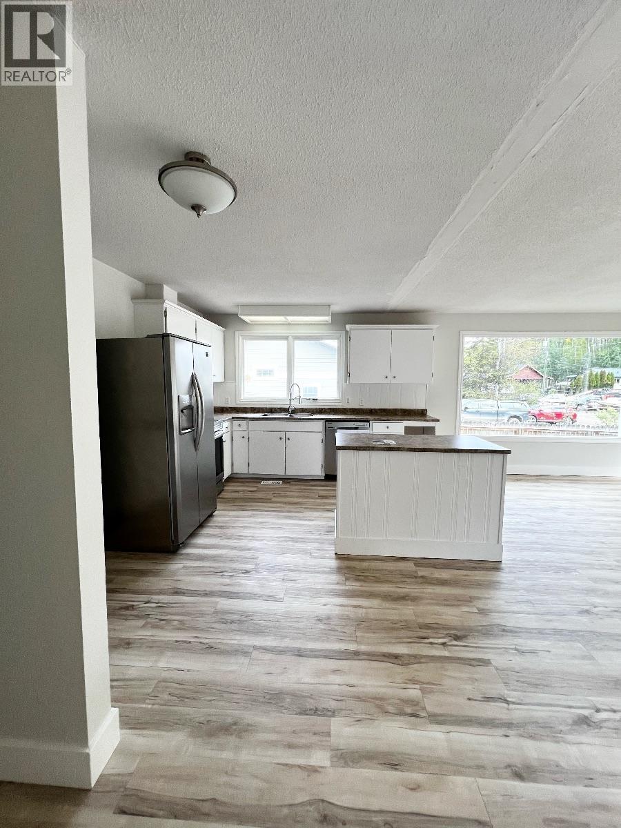 1318 PINE Street, Telkwa