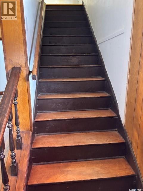 327 4th AVENUE E — photo 15