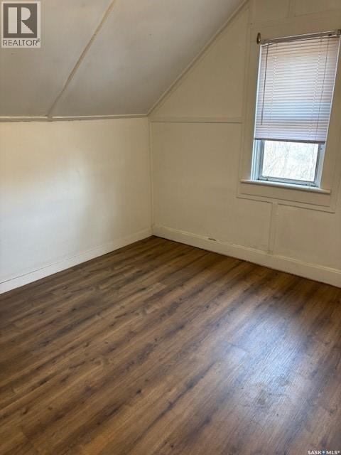 327 4th AVENUE E — photo 20