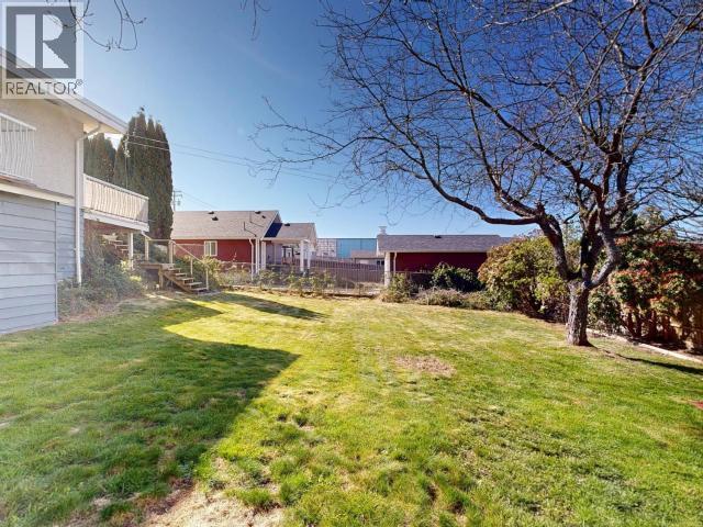 4525 MANSON AVE - 23