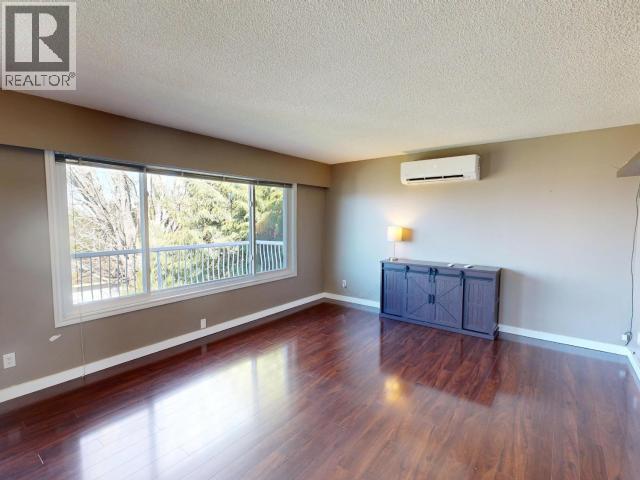 4525 MANSON AVE - 3