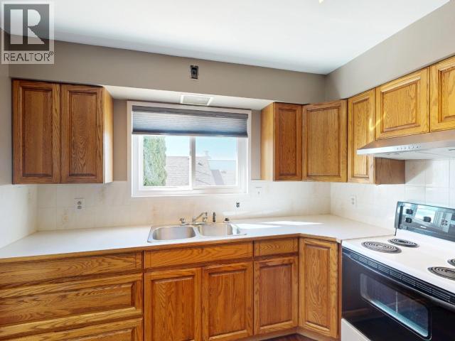 4525 MANSON AVE - 7