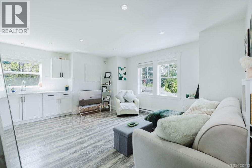  30 Jedburgh Road, View Royal