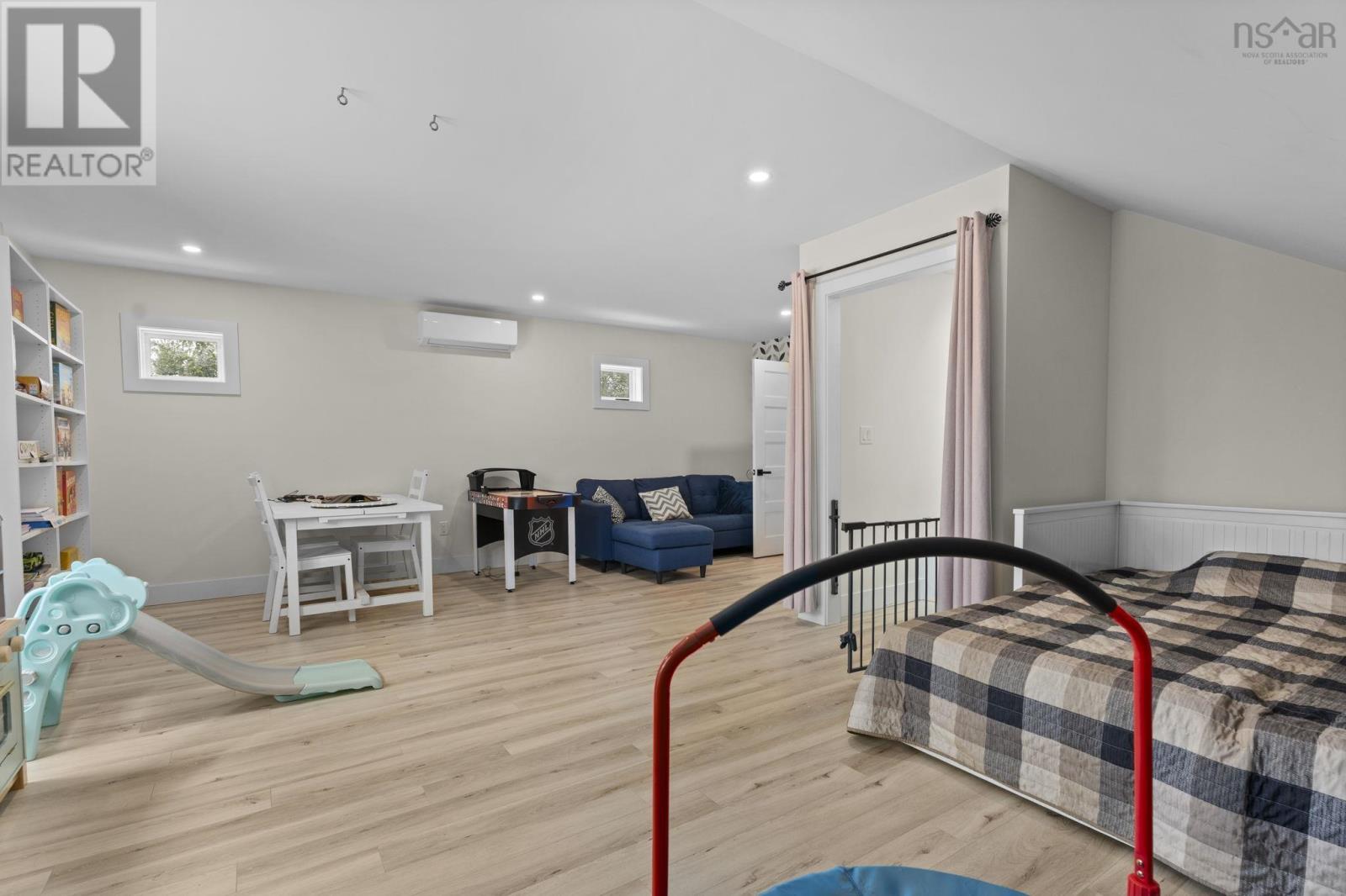 Property 25 of 50 of 20 Sunview Crescent